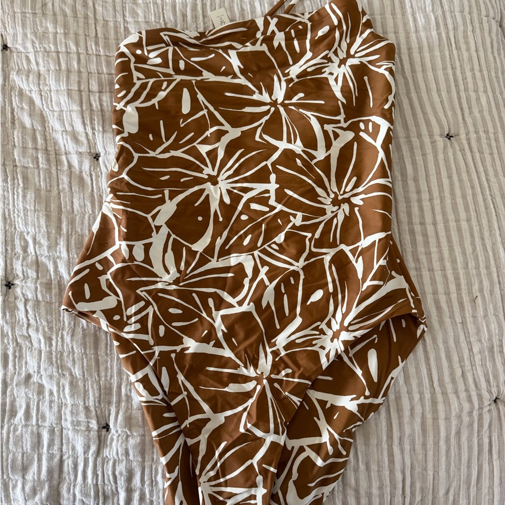 Madewell Floral Print One Piece Swimsuit in Brown and White
